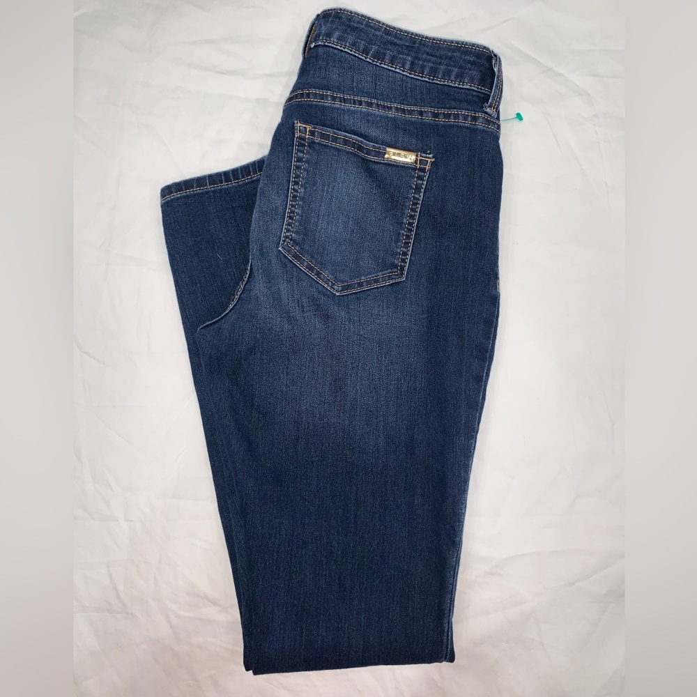 Jennifer Lopez SZ 4 Woman’s Dark Denim skinny jeans